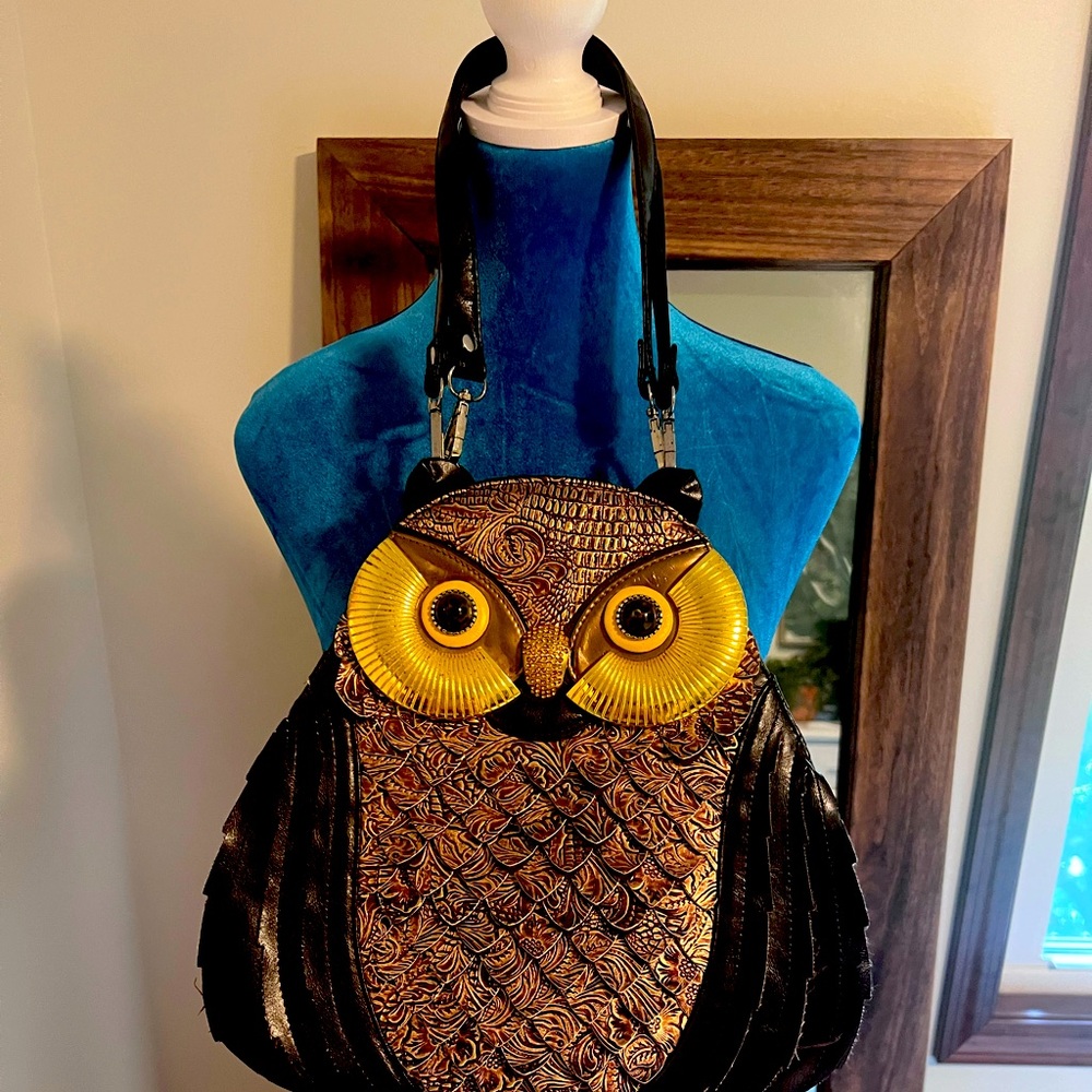Amilya Owl Shaped Handbag with Black and Gold Accents. Excellent condition.